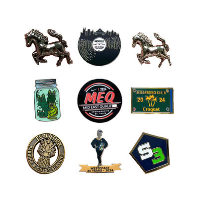 kupować Farbowane czarne metalowe szpilki z drukiem UV i motywem kreskówki do prezentów promocyjnych online manufacture