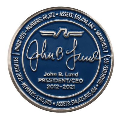 kupować Mniejsza wyzwania na zamówienie z laserem grawerowanym logo 3D i złotem pokrytym na pamiątki i cele upamiętniające online manufacture