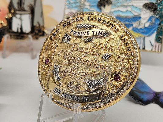 kupować Niestandardowa paska z materiałem ze stopu cynkowego i niestandardowym logo w rozmiarze 3,5 cala dla spersonalizowanego stylu online manufacture