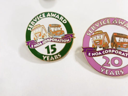 kupować Wyroby metalowe wykonane na zamówienie twardy emaliet lapel pin prezenty biznesowe metalowe logo design szpilki do ubrań online manufacture