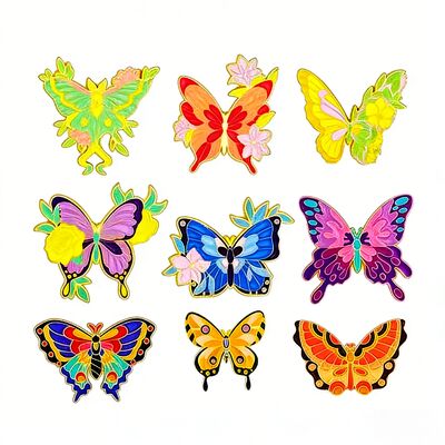 kupować Wysokiej jakości niegrzeczna bestia tygrys lew zwierzęta barwione metalowe emaliowane szpilki online manufacture