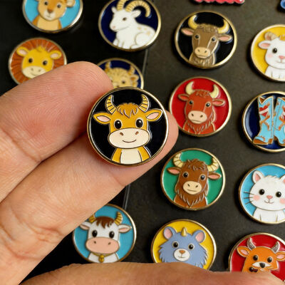 kupować Niestandardowa metalowa naklejka na telefon – unikalny wisiorek pamiątkowy z odznaką do dekoracji telefonu komórkowego online manufacture