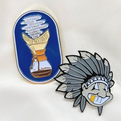 niestandardowe odznaki szpilkowe szpilki piłkarskie metalowe odznaki rebeliowe odznaki szpilkowe odznaki szpilkowe