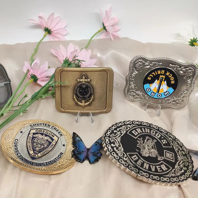 Dobra cena. Zink stopu Custom logo paska klamra 3,5 cali klamra ratchet dla indywidualnych projektów w Internecie