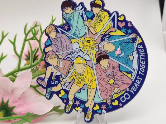 Niestandardowe szpilki lapelowe z indywidualnym projektem, złotem/srebrem/miedzianą powłoką oraz miękkim/twardym procesem emaliowania