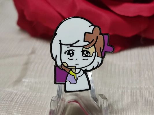 Dobra cena. Niestandardowe szpilki lapelowe dla firm - projekt 2D / 3D z miękką / twardą emalią w Internecie