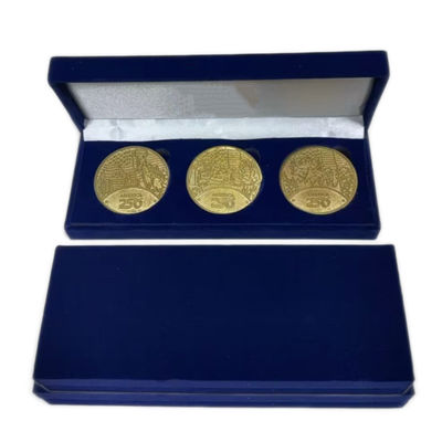 Dobra cena. Custom Velvet Jewelry Gift Box for Rings Necklaces w Internecie