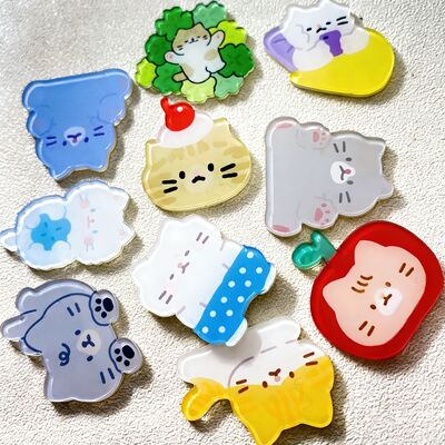 Akrylowa przypinka z własnym logo, magnetycznym zapięciem i gładkim wykończeniem, do personalizowanych przypinek i odznak