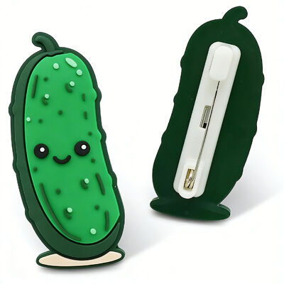 Dobra cena. Niestandardowe twarde/miękkie szpilki emaliowe z błyszczącym kolorem, UV-drukiem, logo anime. w Internecie