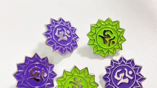 Niestandardowe rozwiązanie do brandingu szpilek emaliowanych