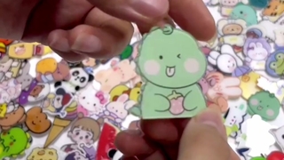 Śliczne akrylowe broszki do toreb, bluz i kapeluszy-prezent kawaii dla dziewczynek